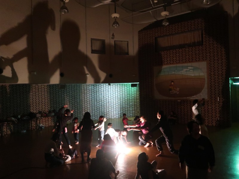 鳥取大学×わらべ館〈即興音楽とダンスのワークショップ〉